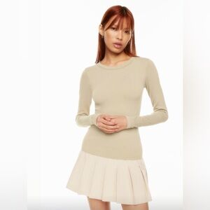 Aritzia Sunday Best ribbed sinch seamless long sleeve